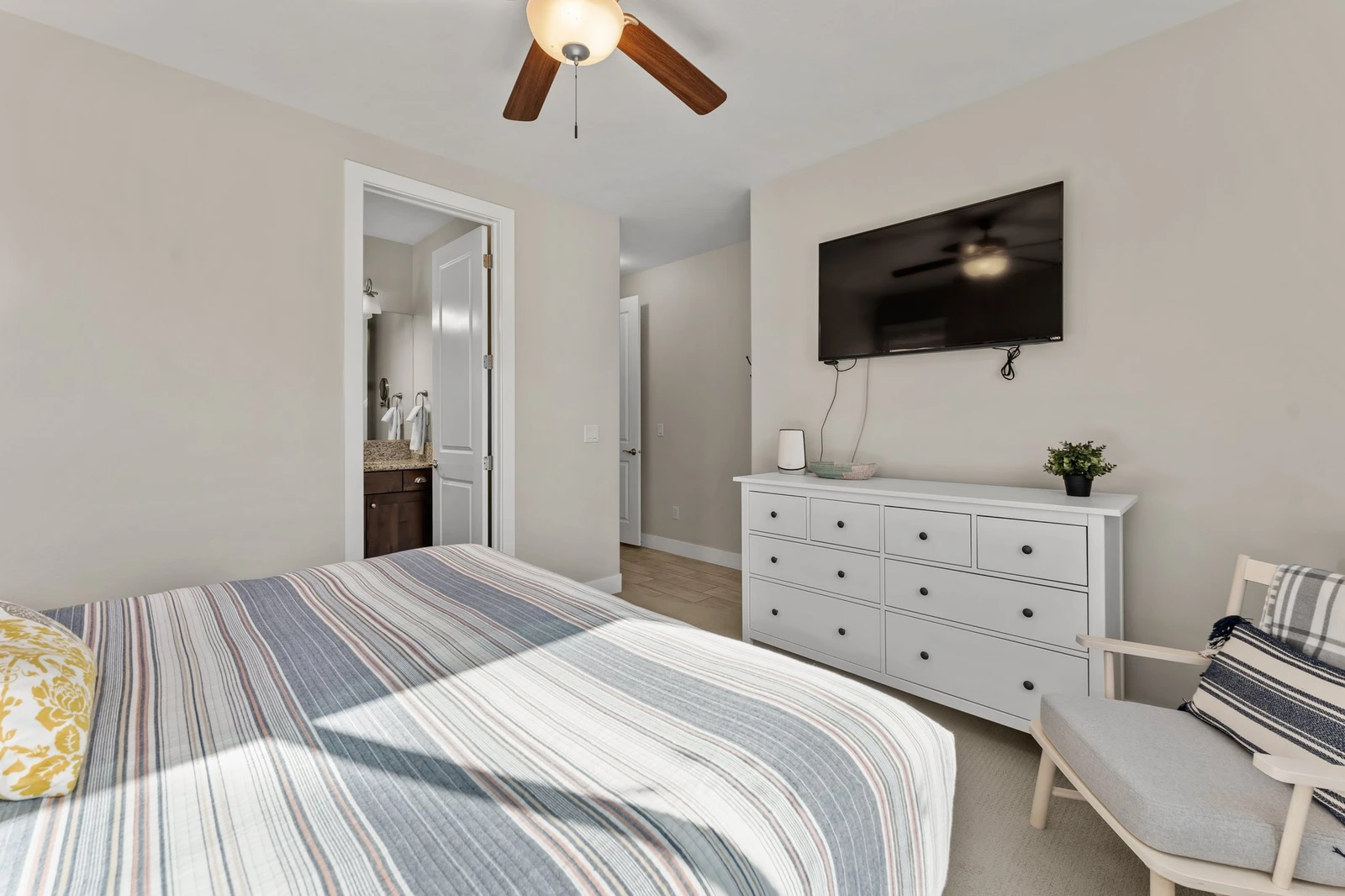 King Bedroom