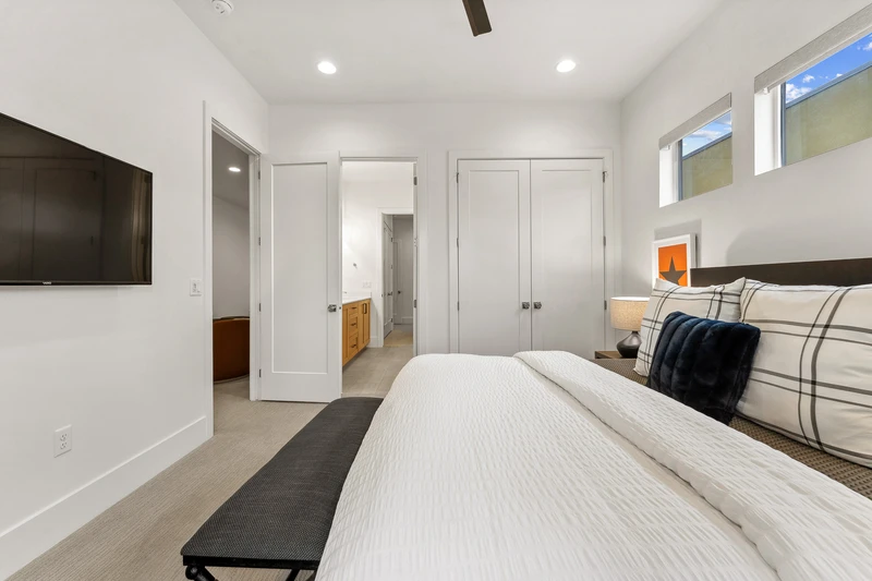 King Bedroom