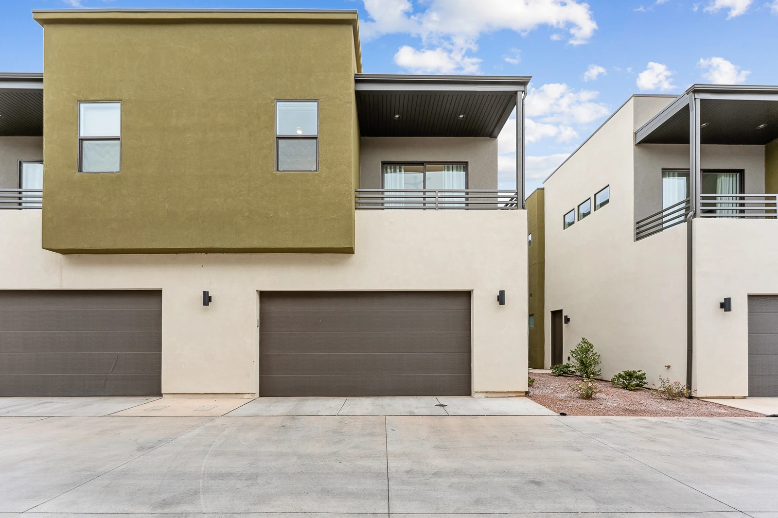 Double Car Garage