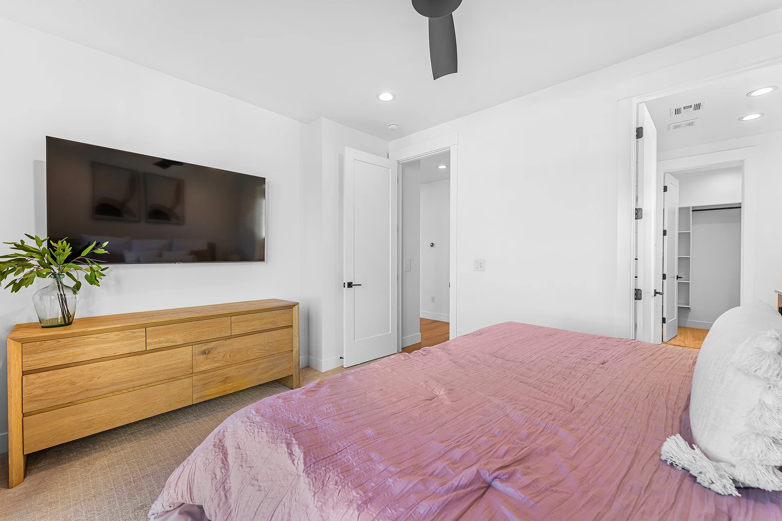 King Bedroom