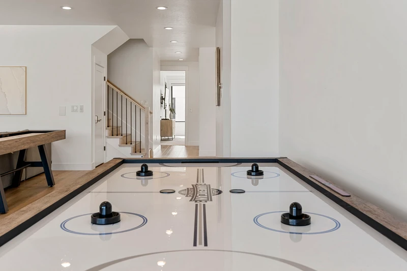 Air Hockey Table