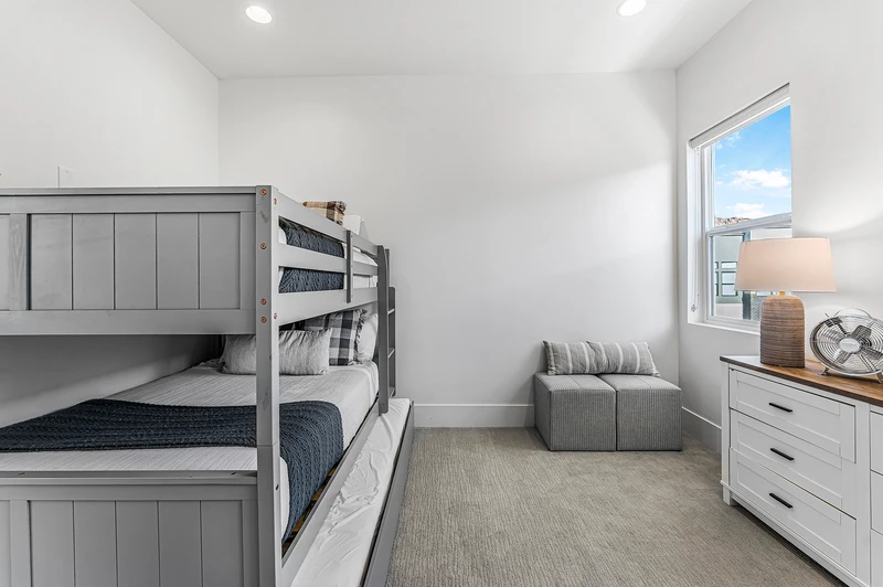 Full/Full Bunk +Twin Trundle