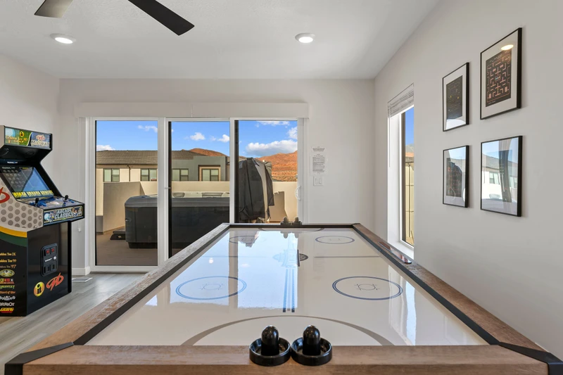 Air Hockey Table