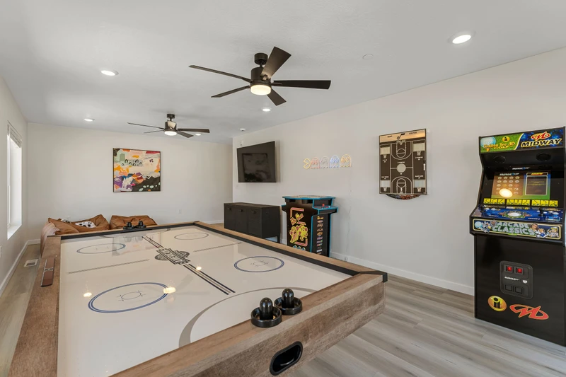 Air Hockey Table
