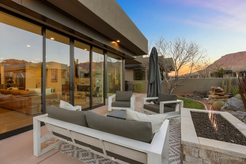 Outdoor Lounge Seating