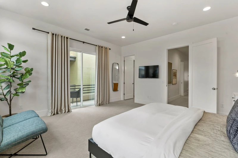 King Bedroom