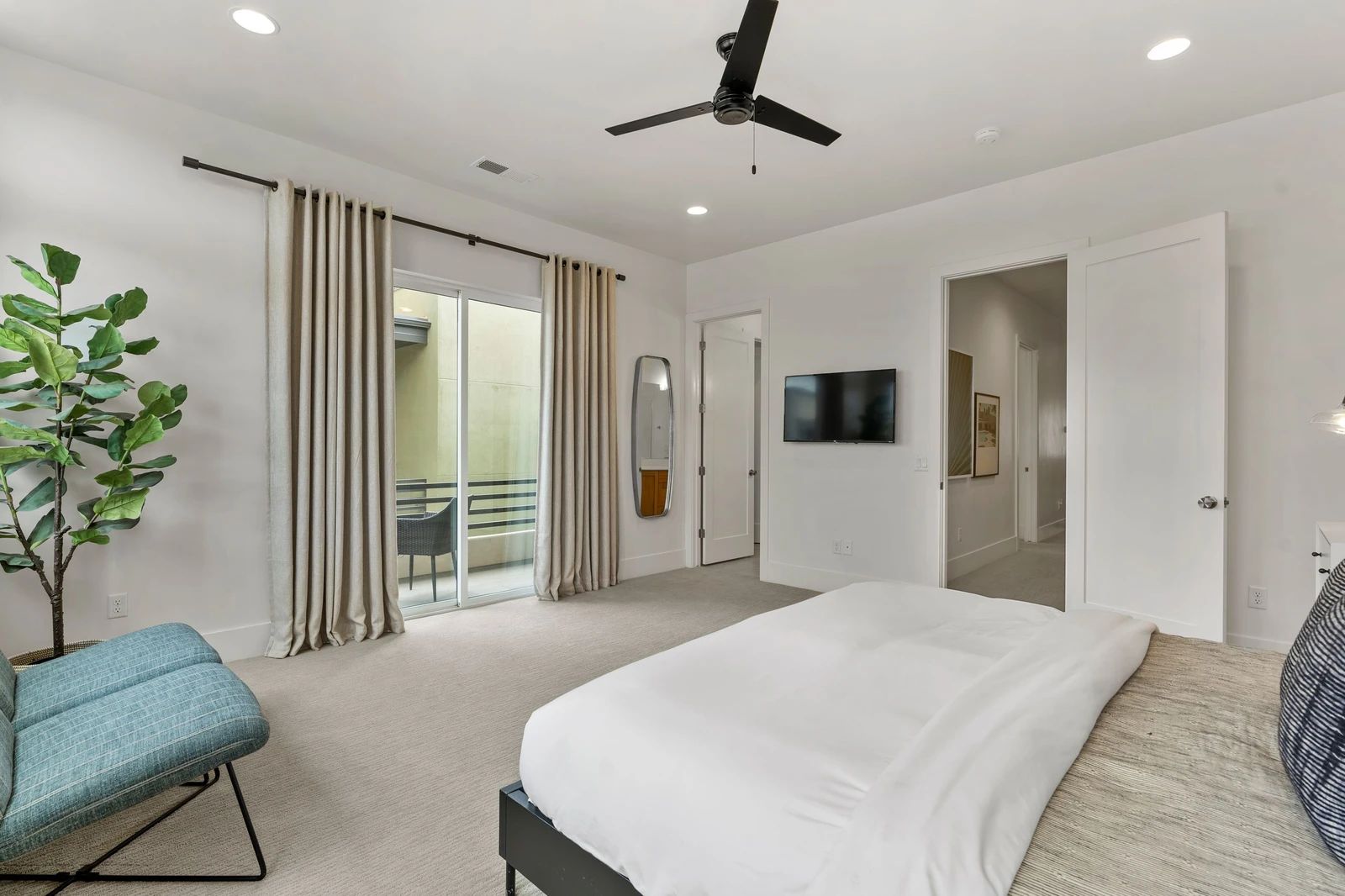 King Bedroom