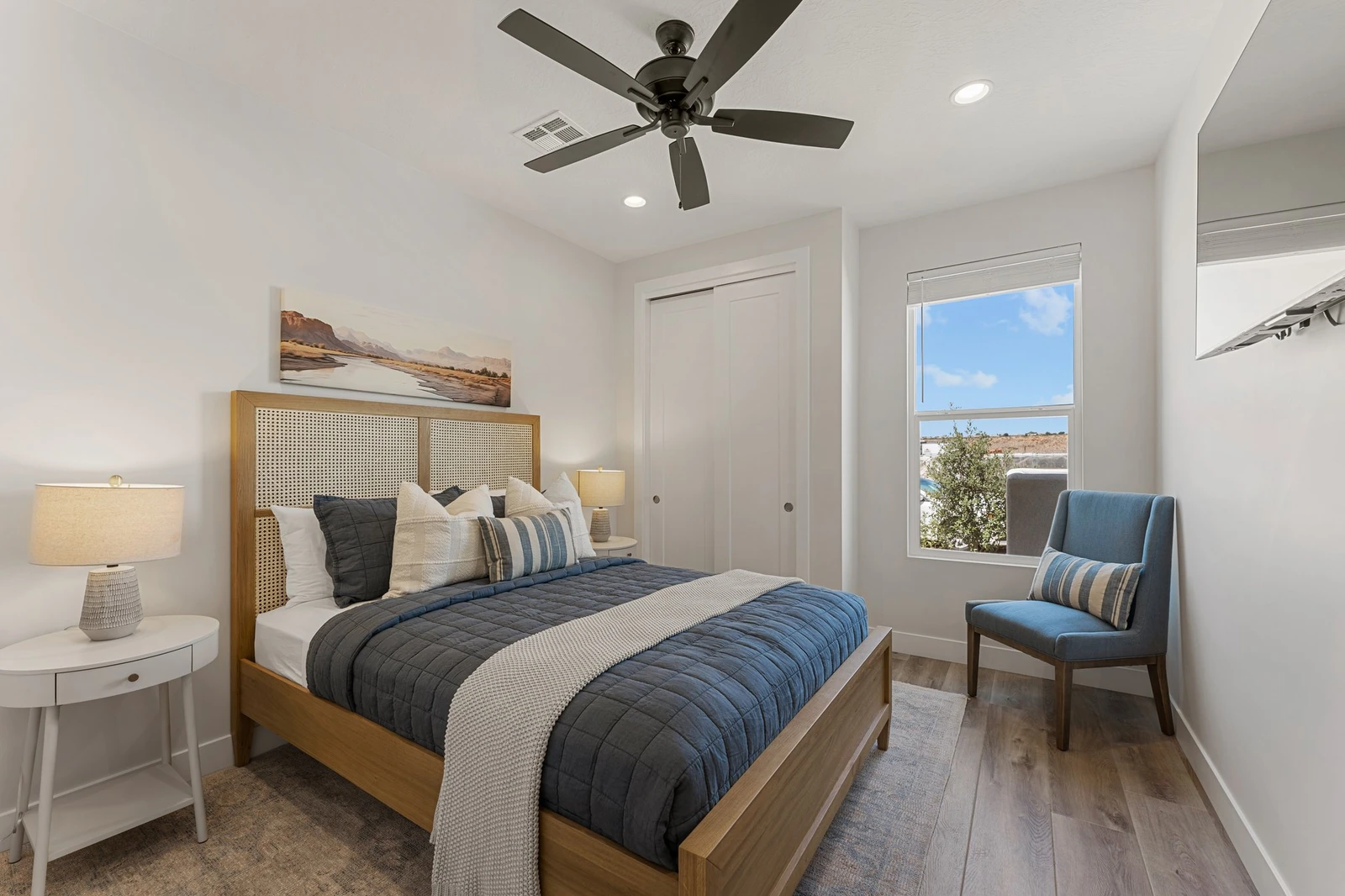 Queen Bedroom