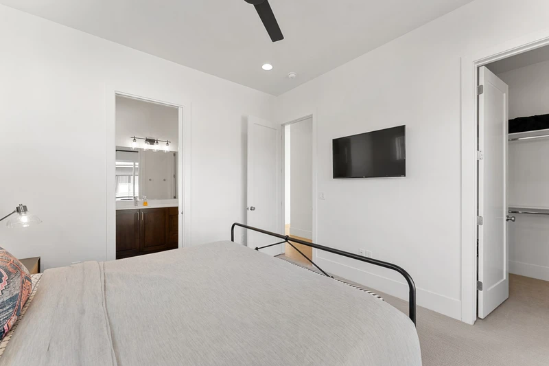 King Bedroom