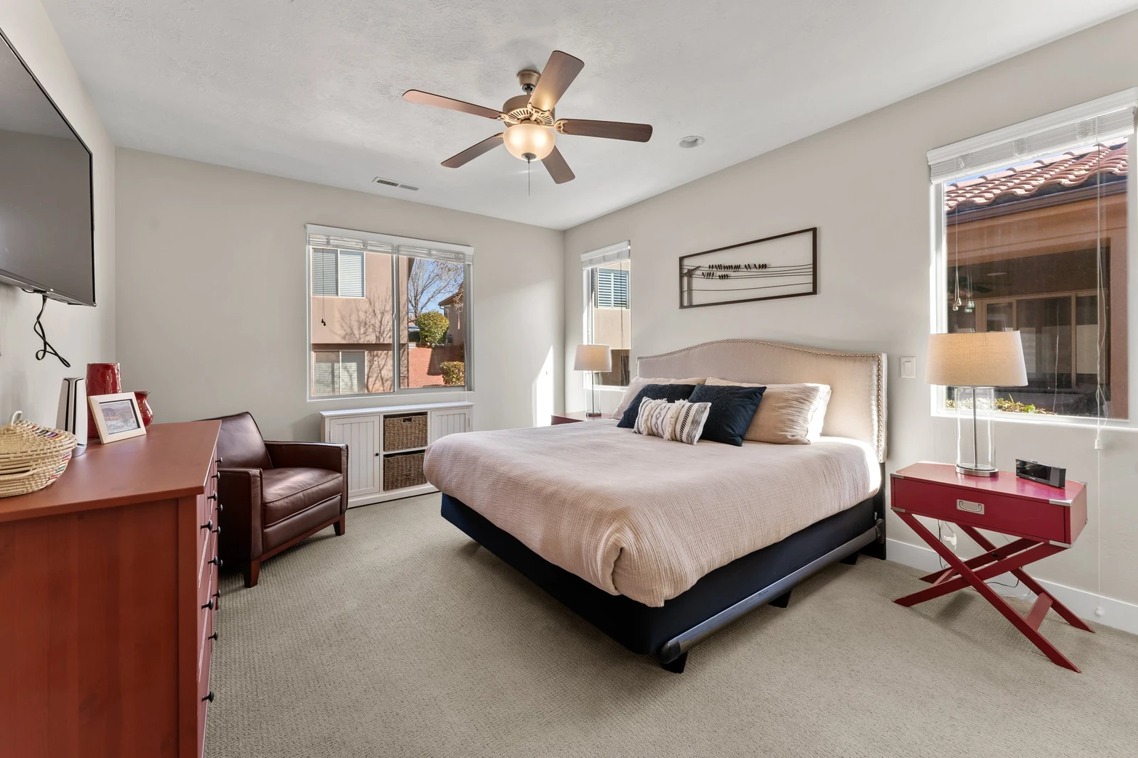 Unit 1 King Bedroom