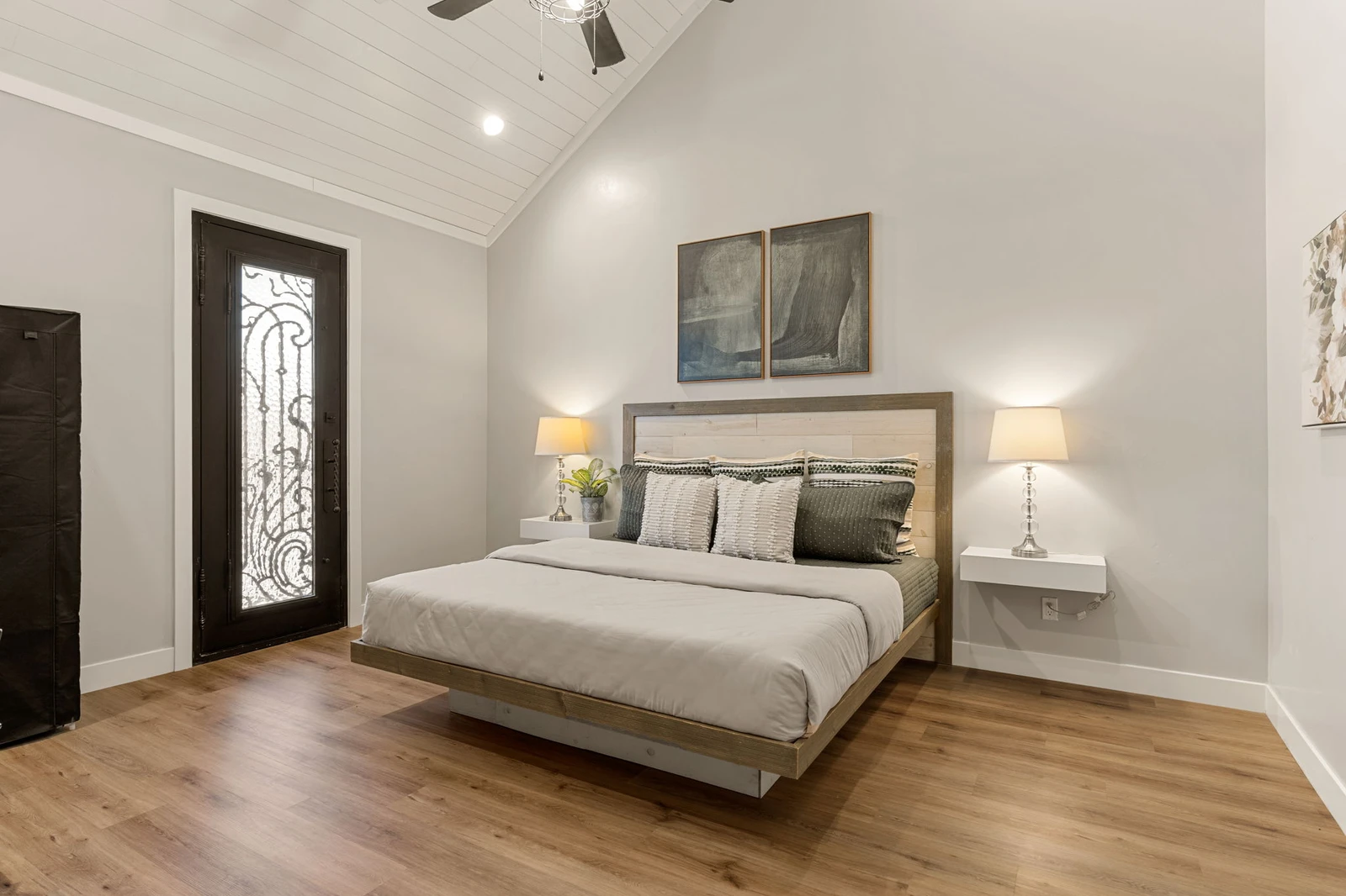 King Bedroom