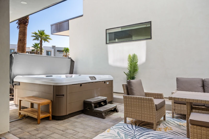 Private Hot Tub