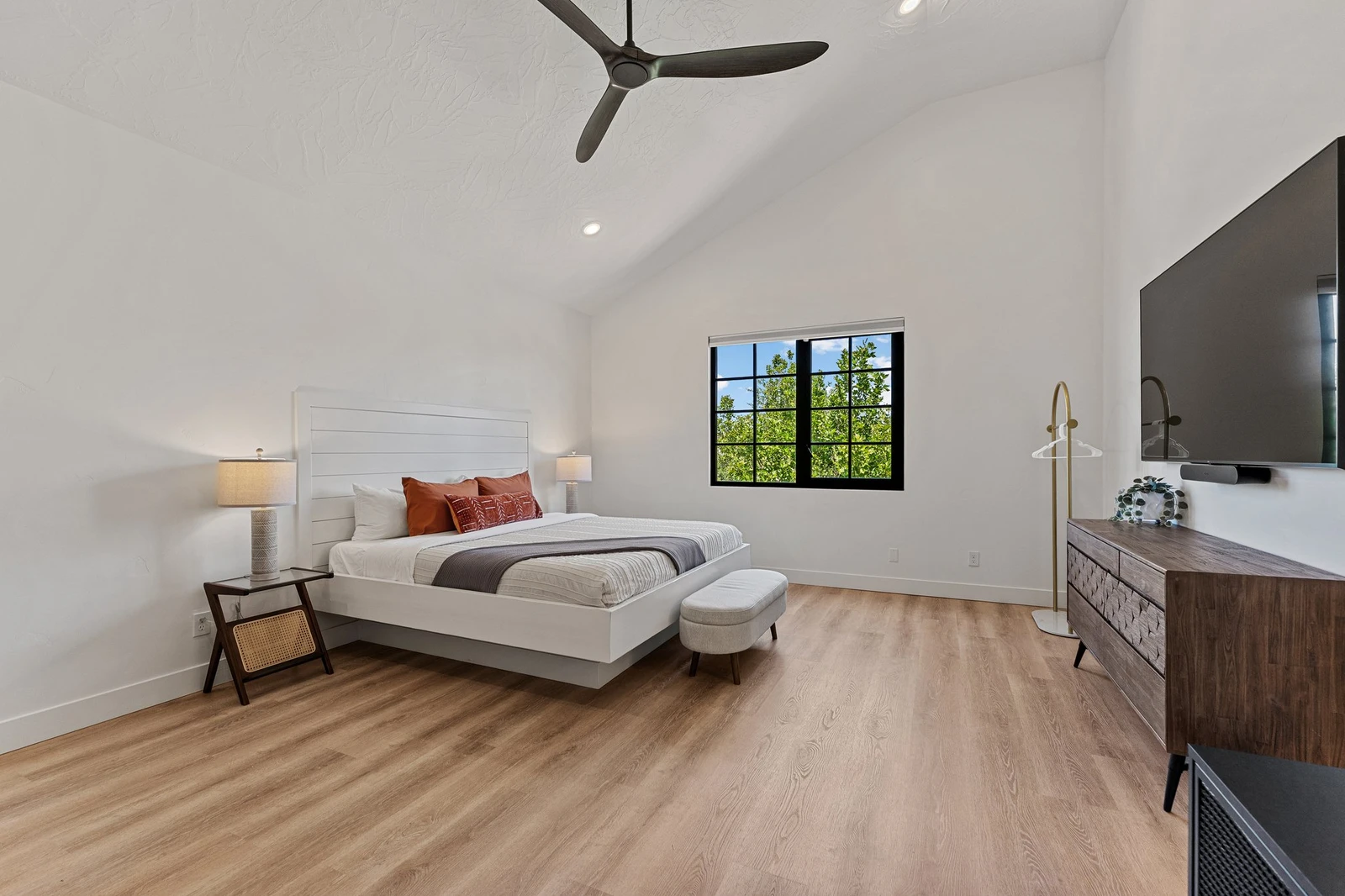 King Bedroom