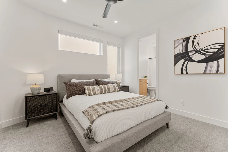 Queen Bedroom