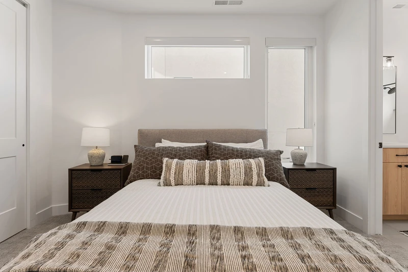 Queen Bedroom