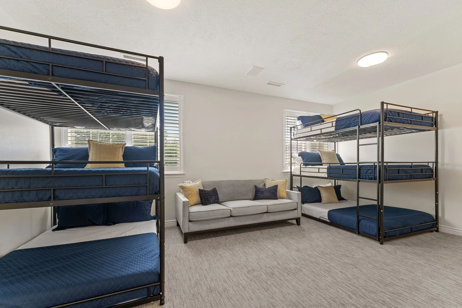 2 Double/Double/Double Bunk Beds