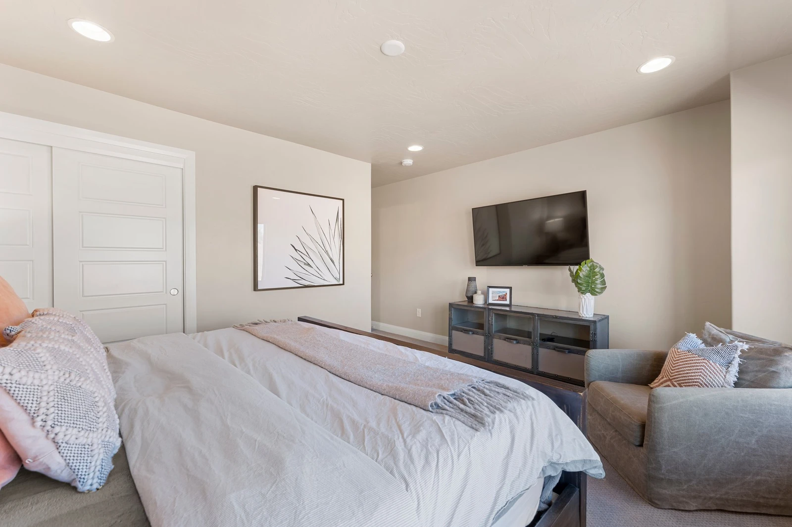 King Bedroom