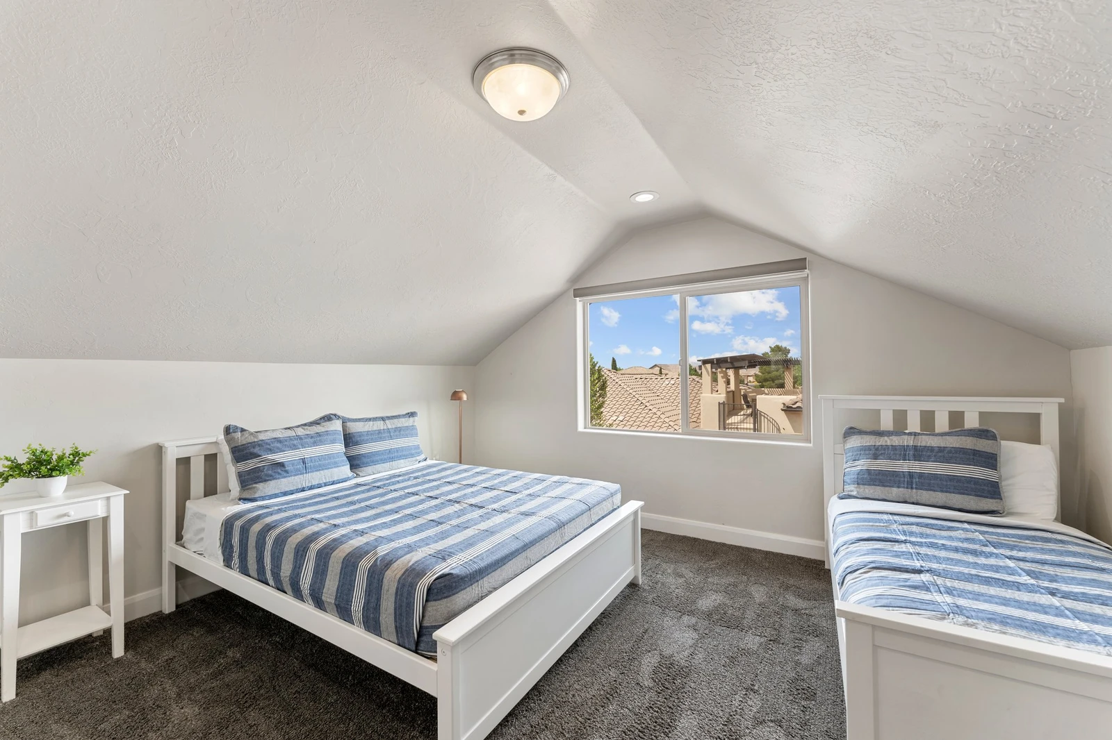 Queen + Twin Bedroom