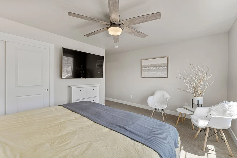 King Bedroom