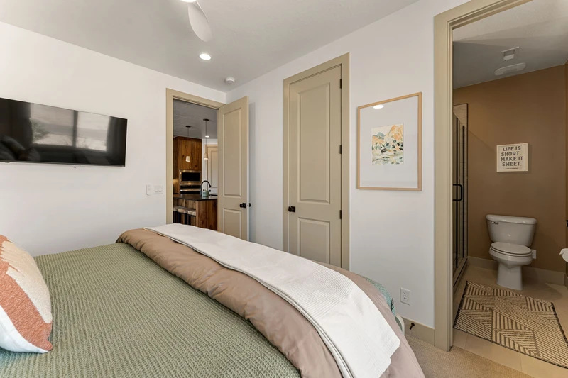 King Bedroom