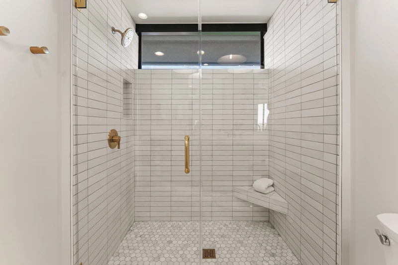 Bathroom walk in Shower