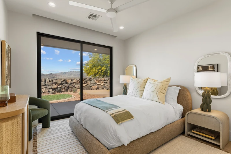 Queen Bedroom
