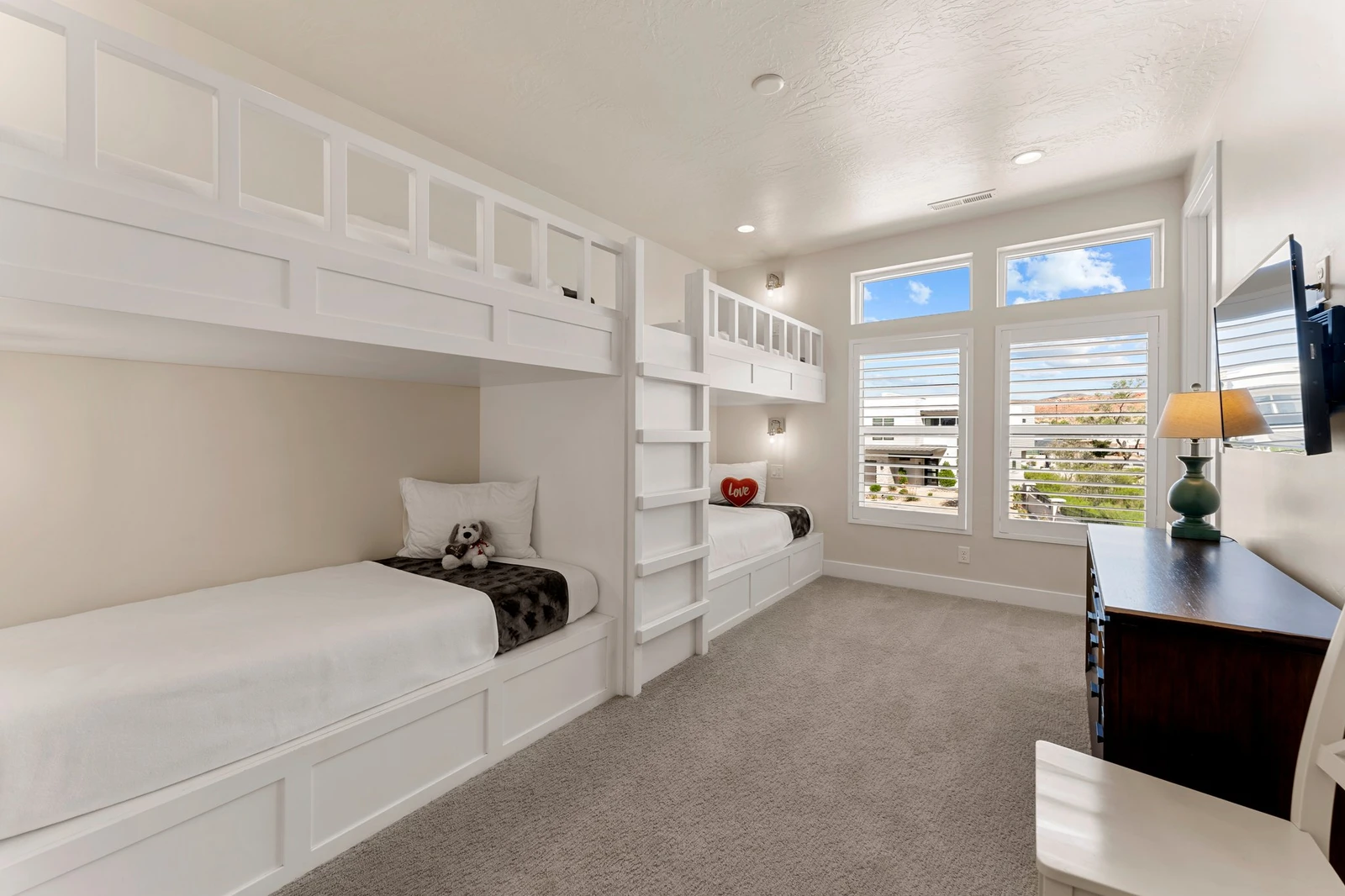 2 Twin/Twin Bunks