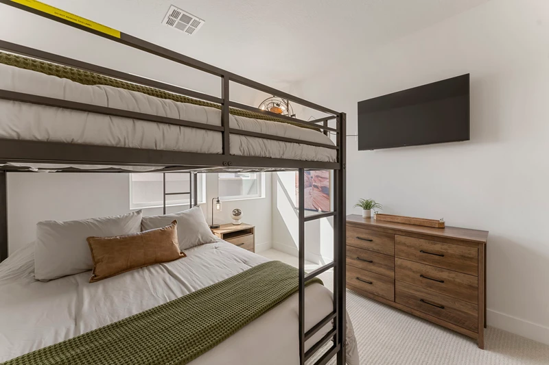Queen/Queen Bunk Bed