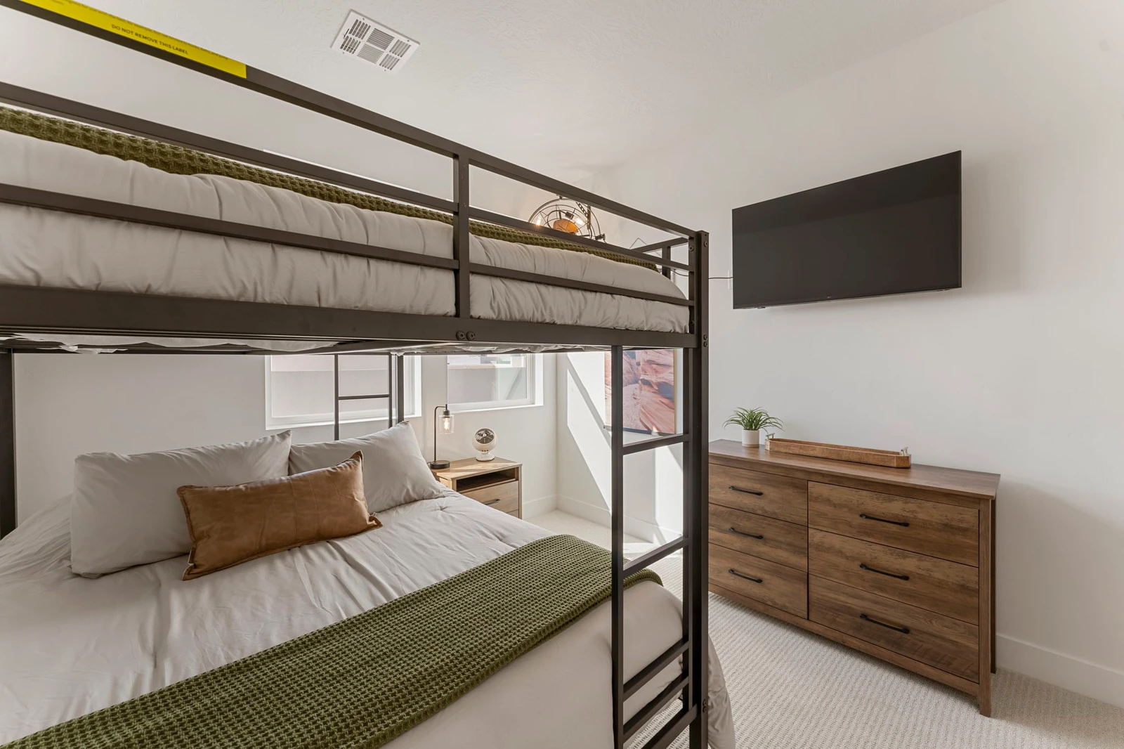 Queen/Queen Bunk Bed