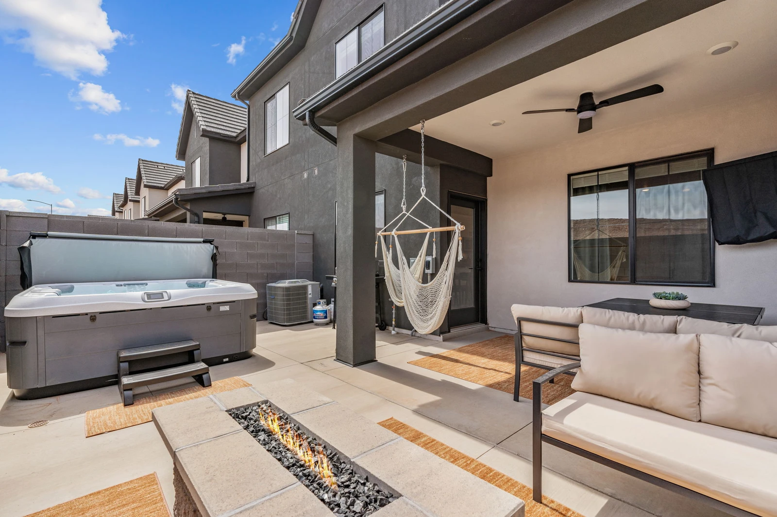 Private Hot Tub + Fire Table