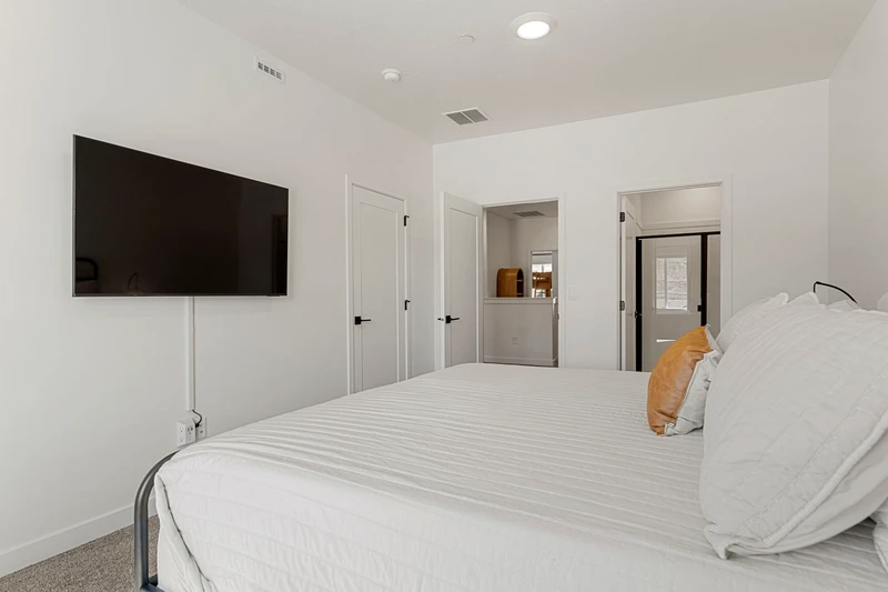 King Bedroom