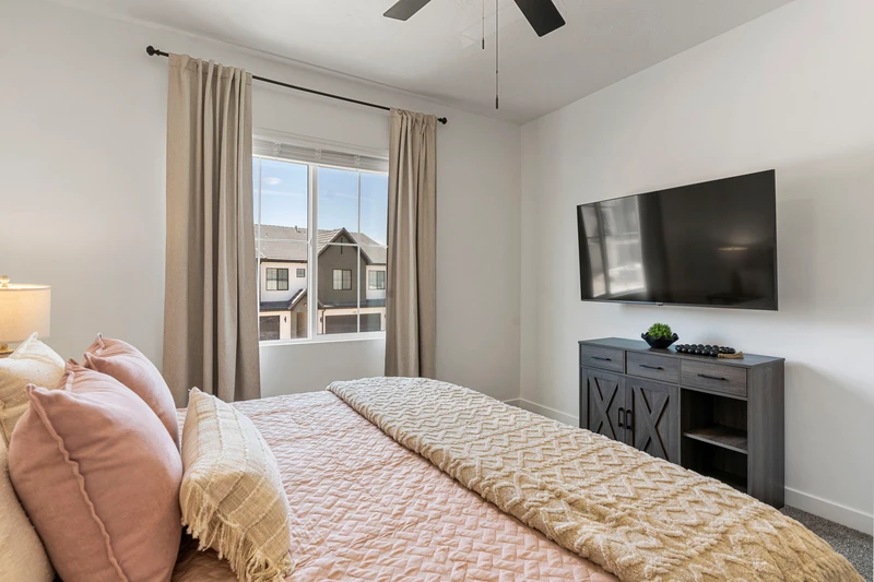 King Bedroom