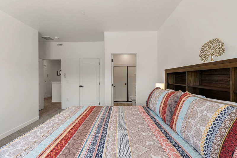 King Bedroom