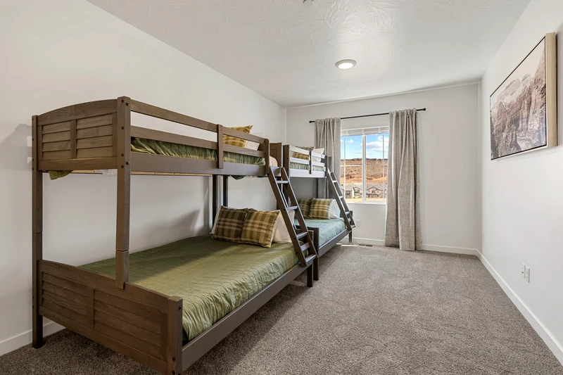 2 Twin/Double Bunks