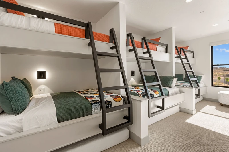 3 Twin/Double Bunks