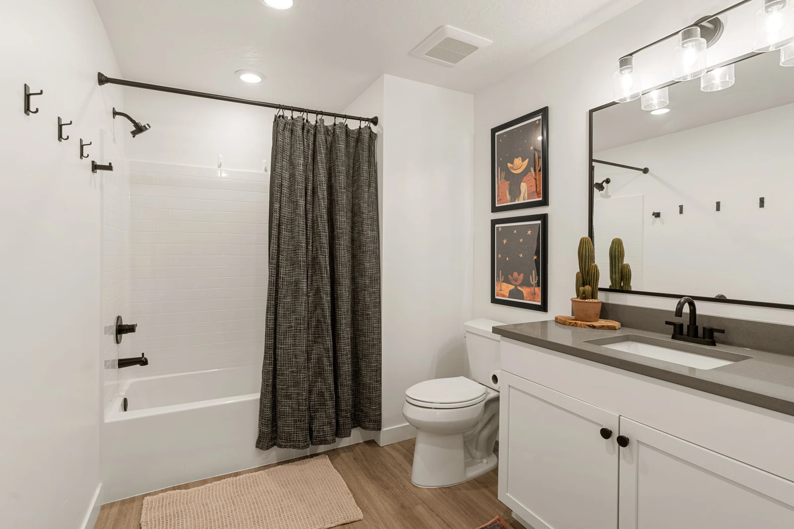 Full Bathroom