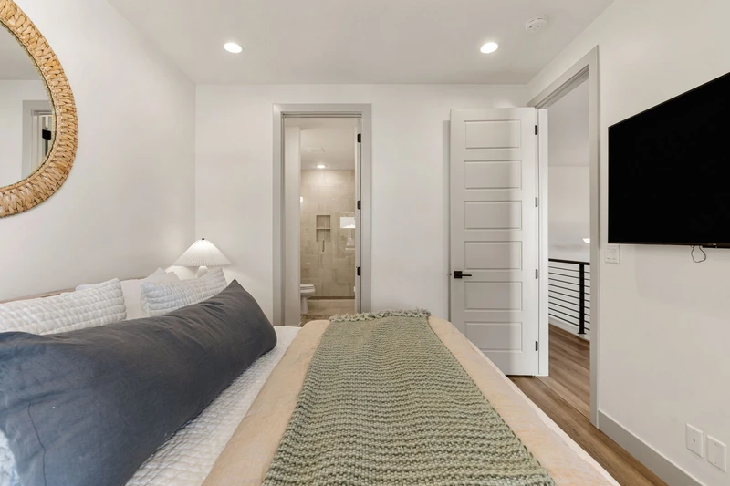 King Bedroom