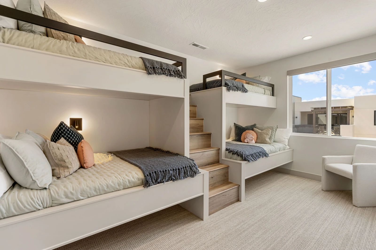 2 Twin/Double Bunks