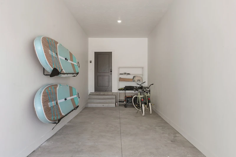 Garage Amenities