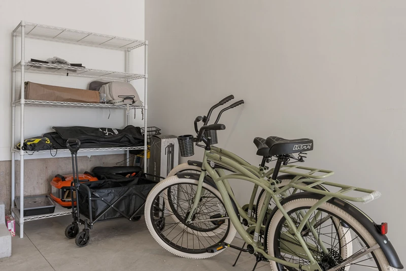 Garage Amenities
