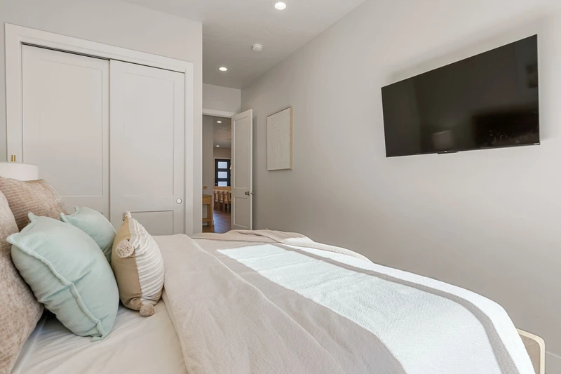 King Bedroom