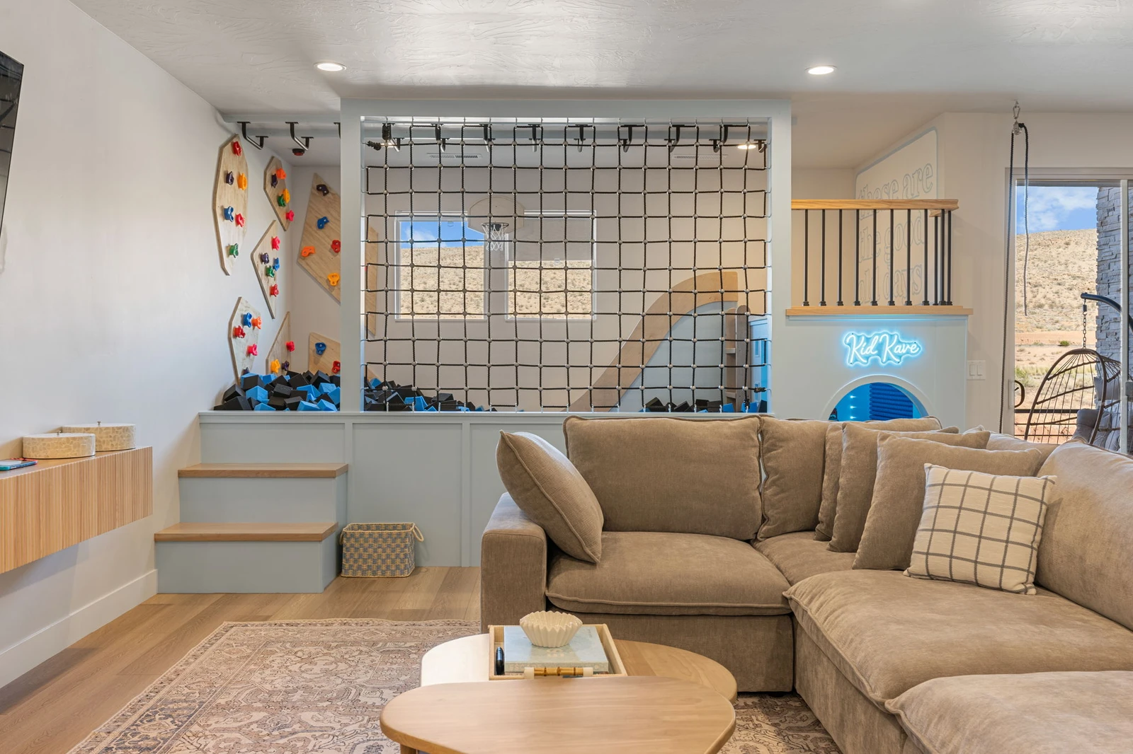 2nd Floor Family Room