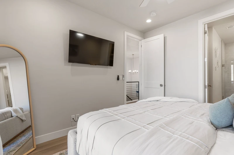 King Bedroom