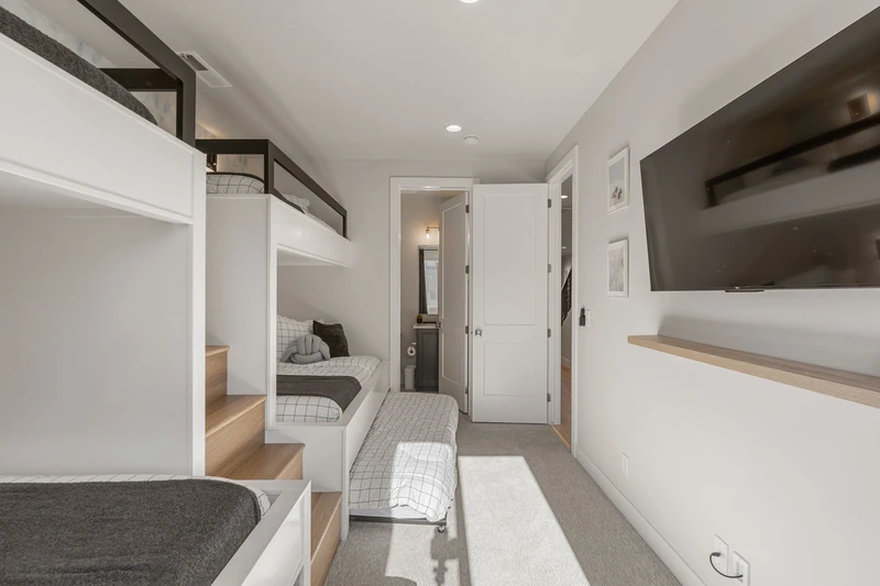 2 Twin/Double Bunks + 2 Twin Trundles