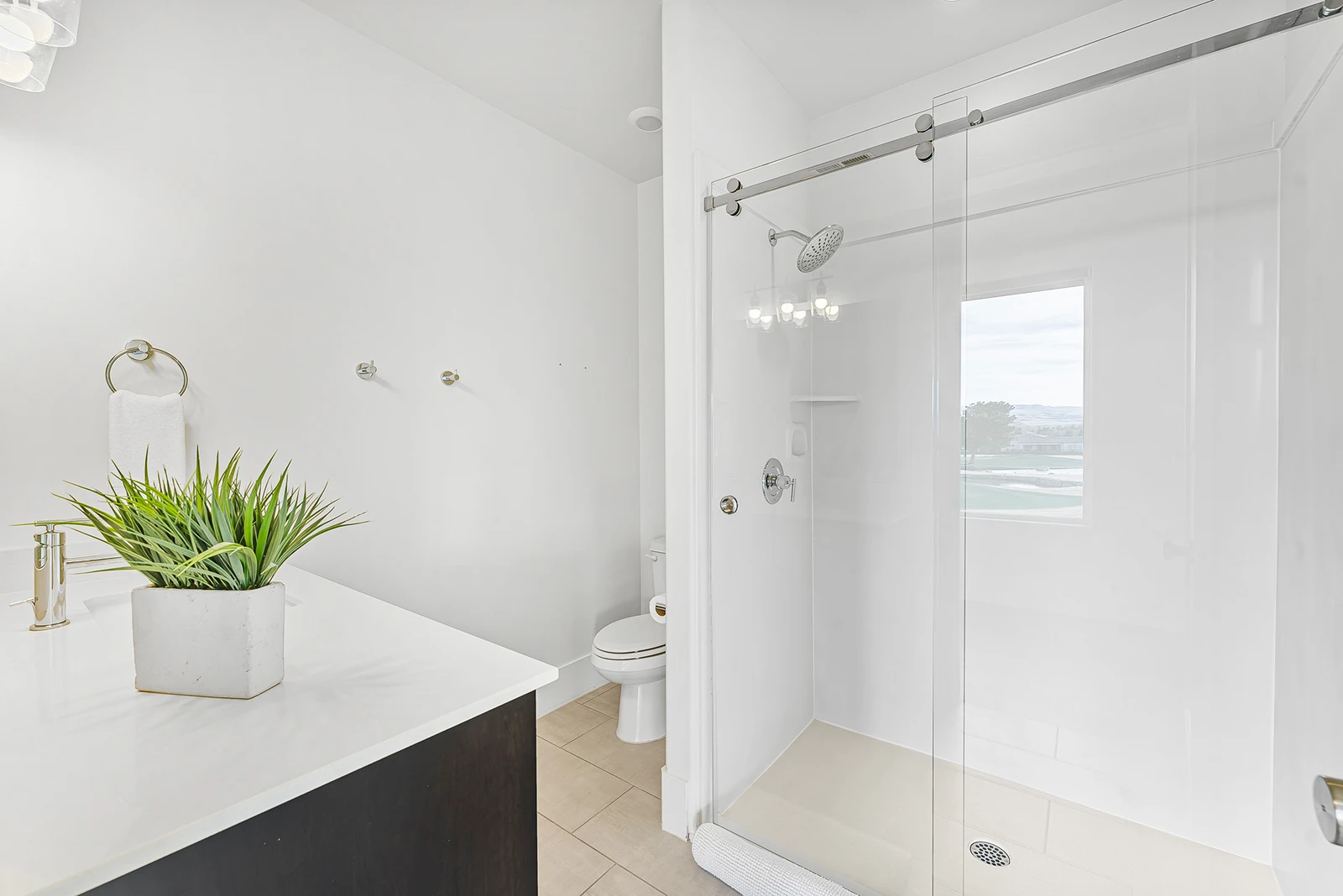Full Bathroom #8