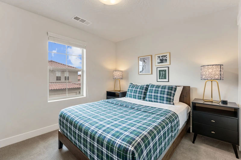 Queen Bedroom