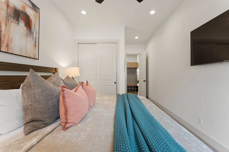 King Bedroom