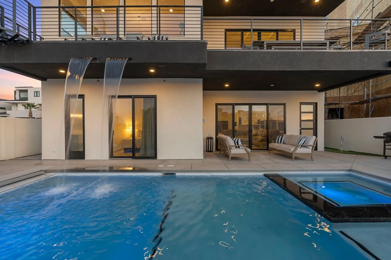 Private Pool