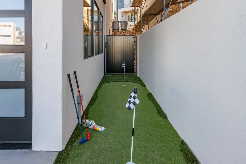 Private Putting Green
