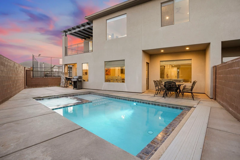 Private Pool